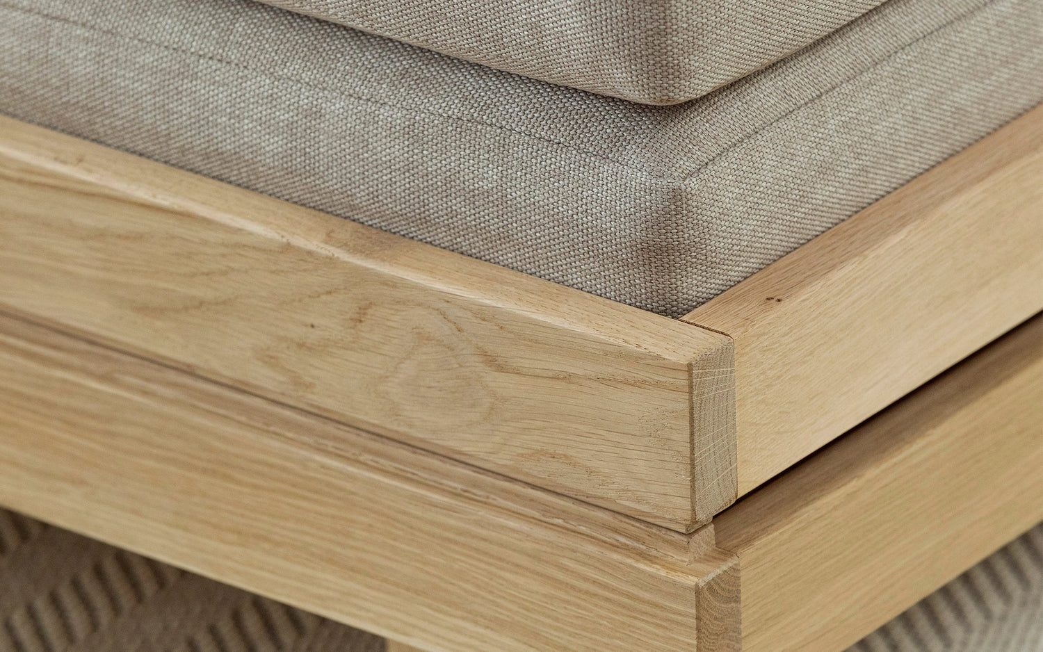 Day&Night -vuodesohva, tammi-beige