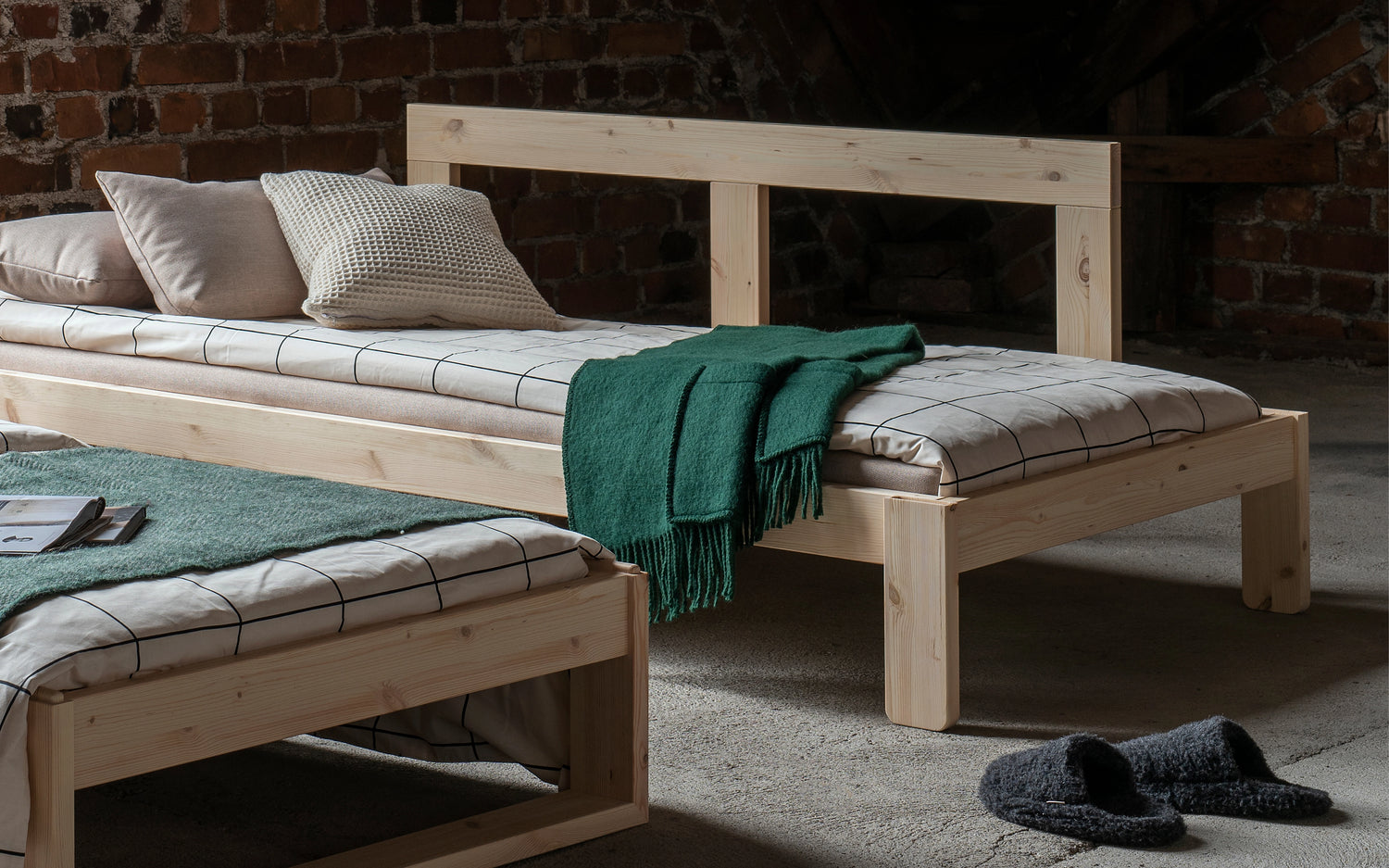 Kaiku sofa bed, pine-grey