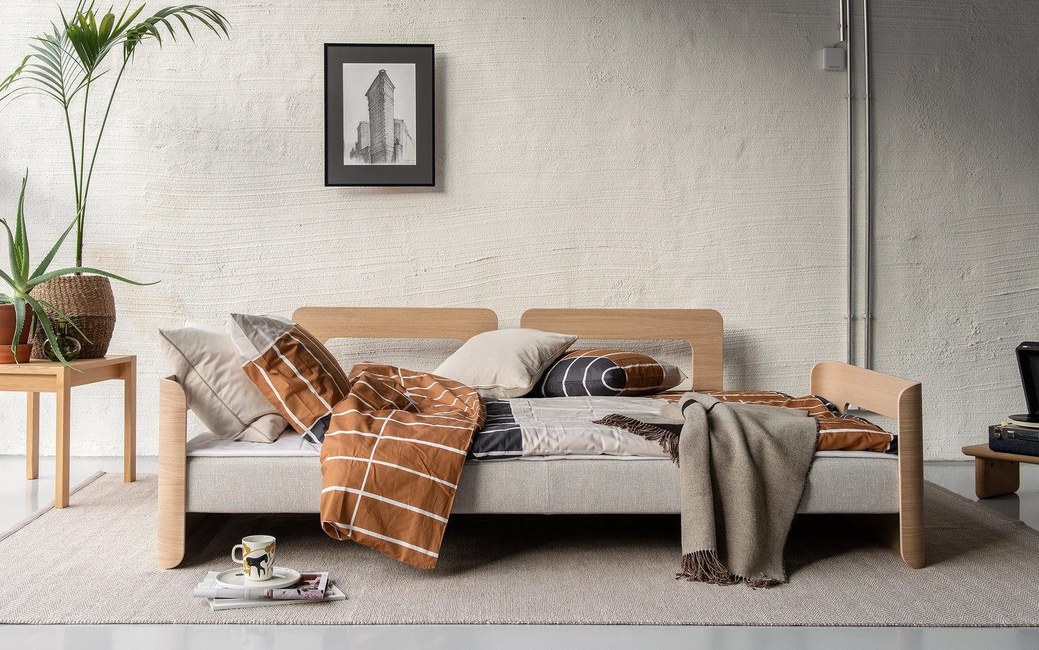 On2 Wood sofa bed, Diamonds 289 beige